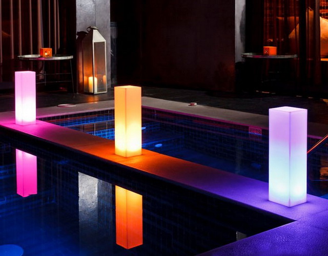 Светящаяся стойка тумба для для зоны ресепшн